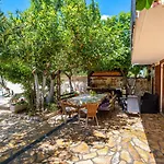 Semesterbostad Olive House