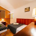 Olive House Semesterbostad *