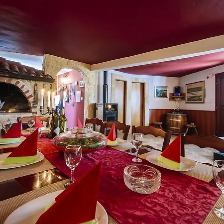 Olive House Semesterbostad